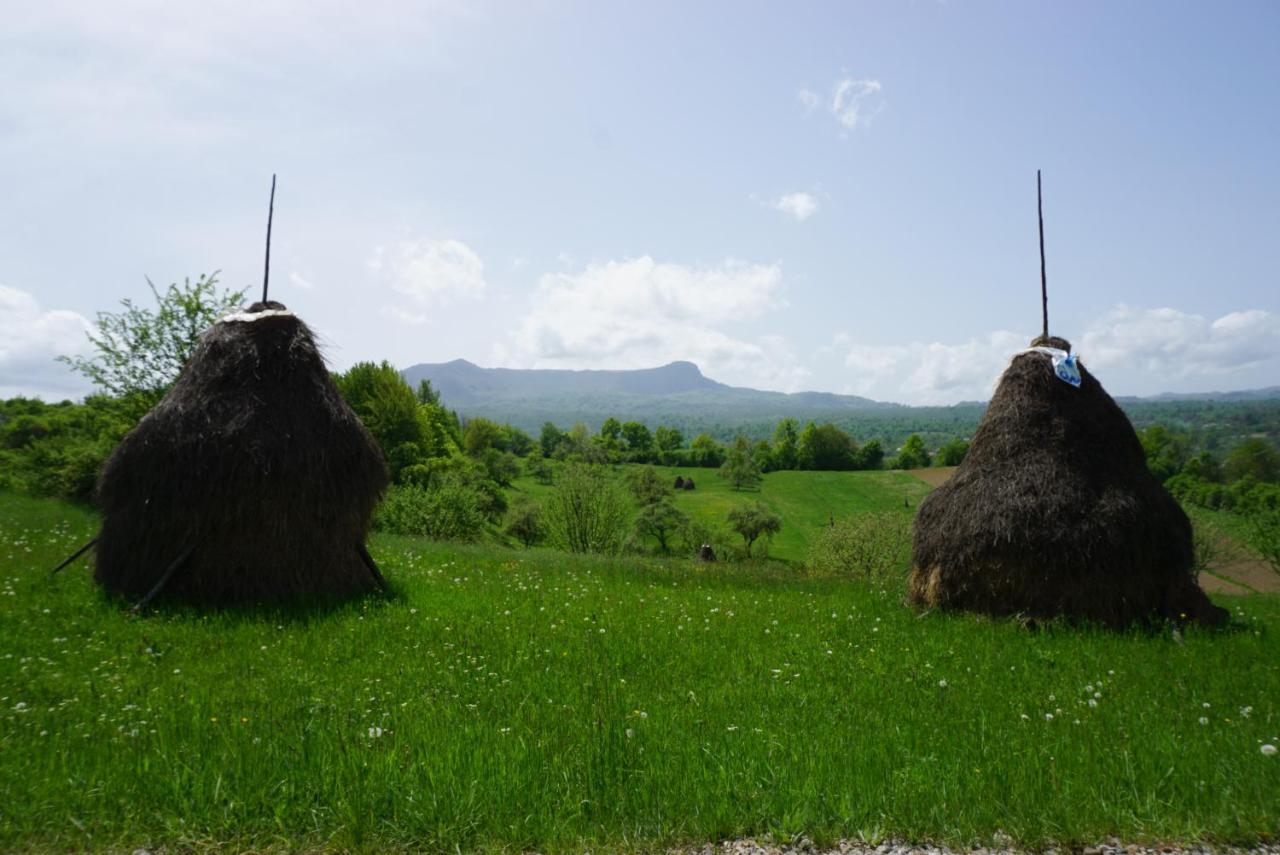Small Apartment In Breb S Cosy Barn Εξωτερικό φωτογραφία