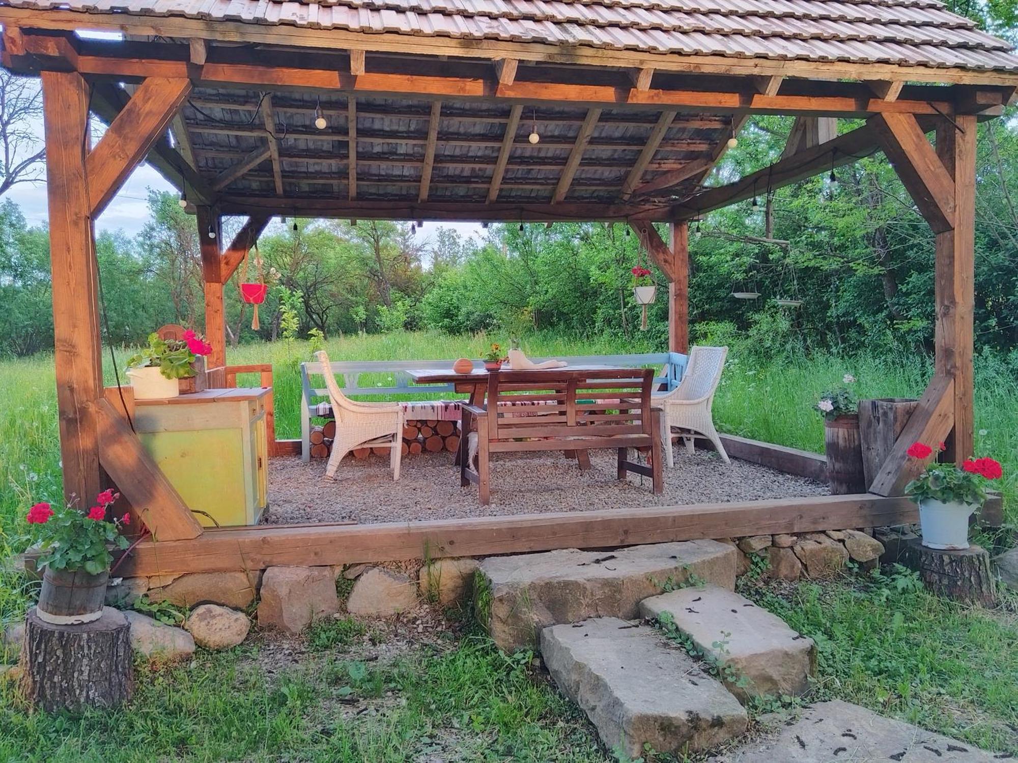 Small Apartment In Breb S Cosy Barn Εξωτερικό φωτογραφία